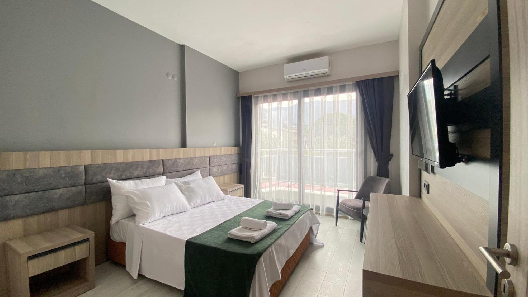 Medos Beach Hotel Кушадасъ Екстериор снимка
