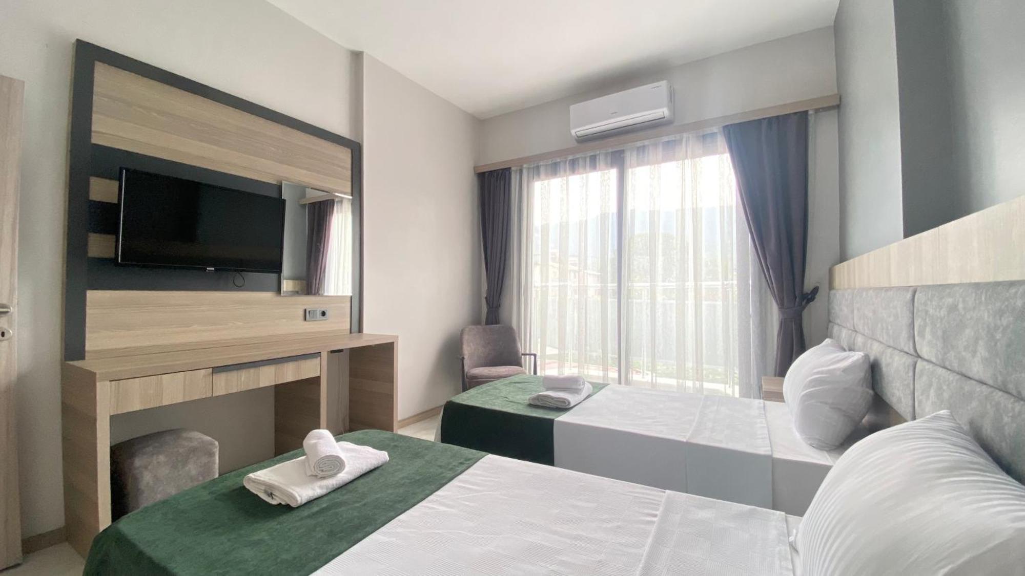 Medos Beach Hotel Кушадасъ Екстериор снимка