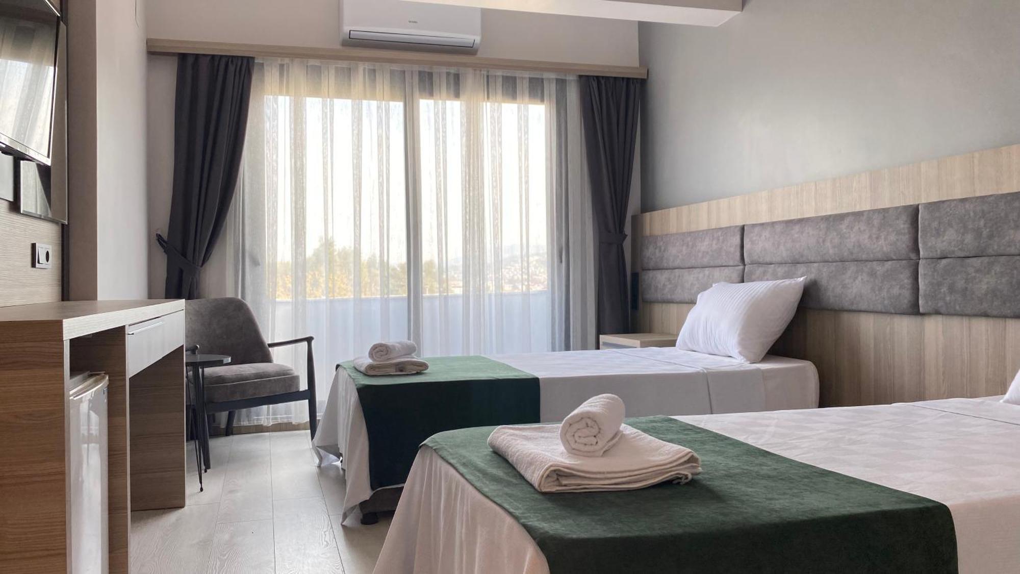 Medos Beach Hotel Кушадасъ Екстериор снимка