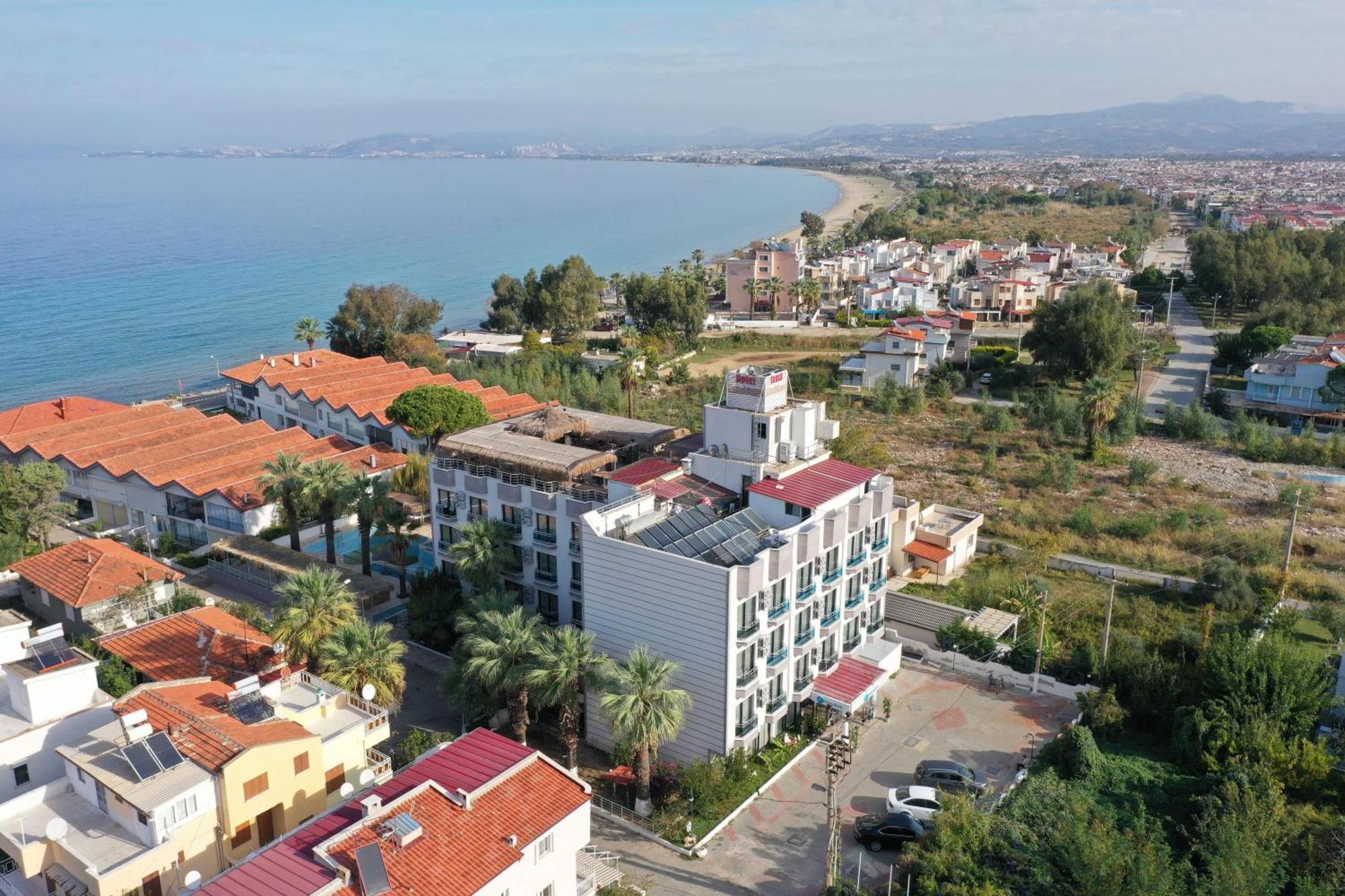 Medos Beach Hotel Кушадасъ Екстериор снимка