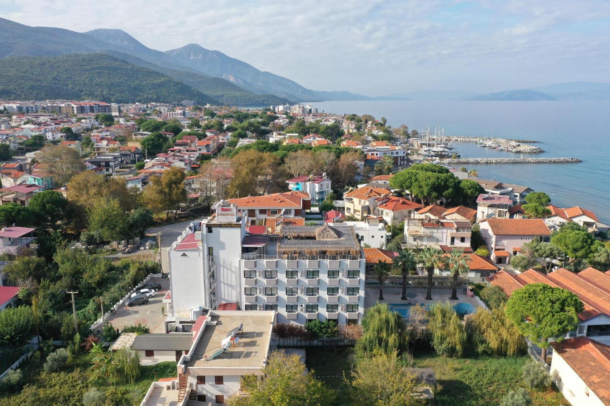 Medos Beach Hotel Кушадасъ Екстериор снимка